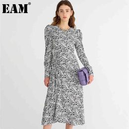 [EAM] Women Black Floral Print Shirring Dress Round Neck Long Puff Sleeve Loose Fit Fashion Spring Autumn 1DD7837 21512
