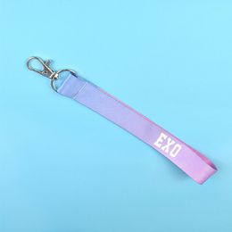 -KPOP EXO Keychain Chan Yeol Gradient Farbe Schlüsselring Sehun Baekhyun Telefon Strap Chen Kai