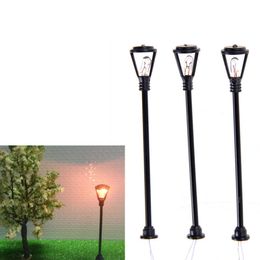 10pcs Black Model Layout Single Head Lights Lamppost Landscape Light Model Scale 1:100 Mini Garden Lamps Miniatures Decoration Y0910