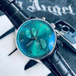 Top quality Man watch 40mm Casual style mechanical automatic watches Leather strap wristwatch Green dial 057