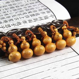 10pcs Feng Shui Peach Wood The Chinese Zodiac Gourd wu lou Keychain Wood Carved Amulet Vintage Home Decoration Accessories G1019