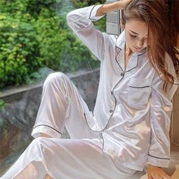 Women's Pajamas Black White Cardigan Long-sleeved Silk Pajamas Set For Lady Home Service Suit Casual Loose Pajamas Femme Q0706