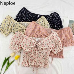 Neploe Summer Shirts Fashion All-match Blouses Women V-neck Floral Lace Up Crop Tops Ruffles Pleated Blouse Female 94808 210422