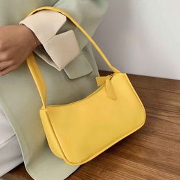 Classic Woman Bag Fashion Designer Shoulder Armpit Messenger Bags Ladies Bag Popular New Style Wide Gold Chain High Quality Nice Handbag