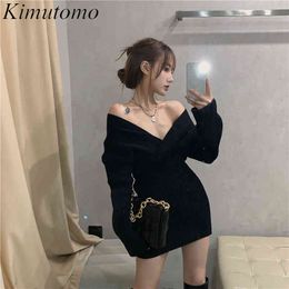 Kimutomo Knitted Woman Mini Dress Spring Autumn Black V-neck Sexy Solid Long Sleeve Party Dress Korean Fashion Elegant 210521