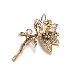 Flower Brooch Women Pin Lapel Broche Femme Bouquet Crystal Pendant Charm Party Jewellery Gift Antique Gold Vintage Retro Style