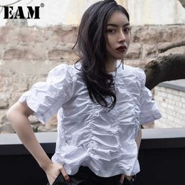 [EAM] 2021 New Spring Summer Round Neck Short Sleeve White Fold Pleaed Stitch Loose Temperament T-shirt Women Fashion Tide JT524 X0628