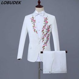 New White Choral Dress Plum blossom Embroidery Men's Suits Prom Festival Gala Host Singer Chorus Costumes Adult Male Stage Wears X0909