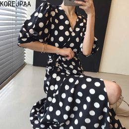 Korejpaa Women Dress Summer Elegant Temperament V-Neck Contrast Color Polka-Dot Lace-Up Waist Puff Sleeve Vestido 210526