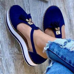 Women Sandals Summer New Platform Tassel Sandals Thick Bottome Closed Toe Casual Shoes Solid Colours Buckle Straps Female Sansals