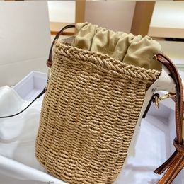 crochet carrying bolsa