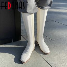 Women Fashion Winter Boots For Girls Back Zipper Square Toe Shoes Woman Autumn Wedding Party Knee High 210528