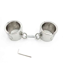 NXY Adult toys Adult Games BDSM Bondage Gear Stainless Steel Handcuffs Sex Toys for Women Couples Gay Female Furniture Erotic Shop Accessories 1130
