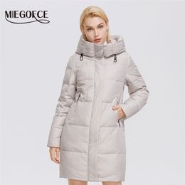 MIEGOFCE Winter Women Mid-length Coat Hooded Design To Keep Warm And Windproof Parka Zipper Loose Ladies Jackets D21647 211221