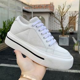 Luxury Designers High Top sneaker white leather Re-Nylon Sneakers Men Women platform casual shoes Combat Boots Lace up Flat Trainers 287