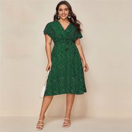 DOIB Women Plus Size Dress Gree White Polka Dot V Neck Sashes Large Size Dress Summer Split Oversize Female Dress 4XL 210331