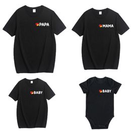 Family Look T Shirt Christmas Papa and Clothes Cartoon Mama Baby Girl Father Son Mother Daughter Matching Outfits 210417
