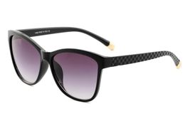 Wholesale 2022 designer sunglasses, outdoor sunshade PC frame, fashion classic women's glasses, men's glasses and new 371