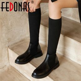 Women's Leather High Boots Autumn Winter est Thick Heels Shoes Woman Fashion Party Basic Knee 210528