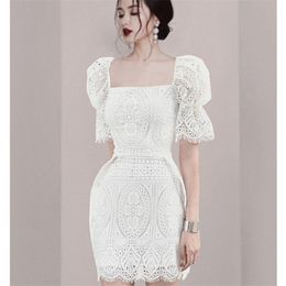 Vintage lace white beach dress slimming waistline square neck short sleeve high waist lining summer mini 210603