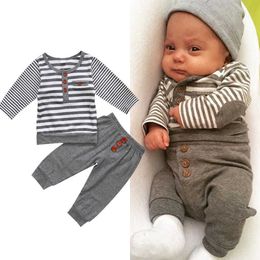2021 New Baby Boy Clothes Set Fashion Striped Top Solid Pants Trousers 0-24m Newborn Infant Toddler Spring Fall Casual Outfits G1023