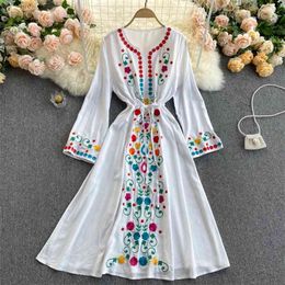 Spring Fashion Ethnic Retro Print Vestidos Female V-neck Lace Midi Dress with Waist and Thin Temperament C707 210506