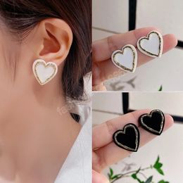 Heart Stud Pendientes para las mujeres de color negro amor pareja regalos de moda coreano simple lindo romántico joyería accesorios
