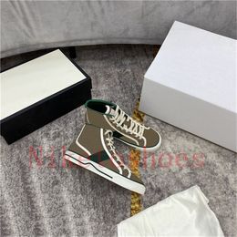 Designers High Top Sneaker Beige Green and red Strip Women shoes 77 Embroidery canvas casual shoe Italy Luxurys Tennis 1977 Chaus