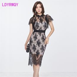 LDYRWQY Dress summer ladies temperament self-cultivation lace fashion short-sleeved women's bag hip 210416