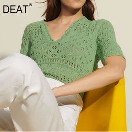 Solid Green Cut-out Knit Wear Women Clothing V-neck Simple Short Sleeve T-shirt Female Spring And Summer GX1155 210421