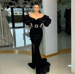 -Vestidos de noche árabes Black Off Hombro Mangas largas Hinchadas Velvet Sirena Vestido de fiesta vestido de fiesta Abendkleider 2021