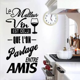 Wall Stickers Le Meilleur Vin Est Celui Que L'on Partage Entre Amis French Quotes Decals Mural Kitchen Decor Poster RU2368