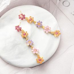 -Bolzen Koreanische Mode Fransen Blume Ohrringe Wild Lange Bunte Mischfarbe Zirkon Blütenblatt Süße und niedliche Damen