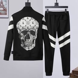 PLEIN BEAR Mens HOODIE JACKET TROUSERS CRYSTAL SKULL Tracksuit Men Hoodies Casual Tracksuits Jogger Jackets Pants Sets Sporting Suit 741819