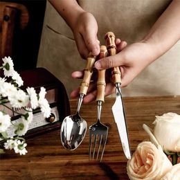 16/24PCS Creative Bamboo Handle Stainless Steel Tableware With Steak Knives Flatware Set Includes Dessert Spoon Forks 211228