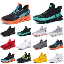 fashions high quality men running shoes breathable trainer wolf grey Tour yellow triple white Khaki green Light Brown Bronze mens outdoor sport sneaker