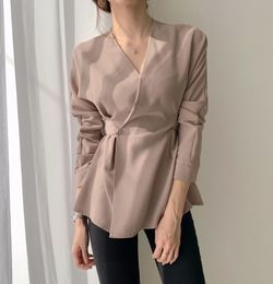 Vintage Long Sleeve V-neck Black Shirt Women Office Lady Work Wear Blouses Female Loose Shirts Tops Blusas Mujer 210421