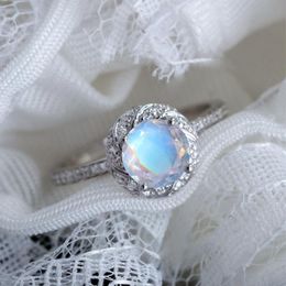 Wedding Rings Round Unique Moonstone Engagement Ring Silver Colour Vintage Women Fashion Bridal Jewellery Anniversary Gift