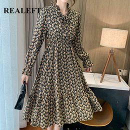 Elegant Retro Floral Printed Pleated Women Dress Long Sleeve Female Loose Chiffon Midi Bow Spring Summer 210428