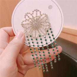 Pins, Brooches Rose Tassel Flower Hollow Female Brooch Women Korean Designer Crystal Rhinestone Chain Pin Shawl Clasp Scarf Buckle Accessori