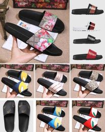 2020 Дизайнерские мужчины Женские Сандалии с цветочной коробкой для сухой сумки для туфли Smake Print Slide Slide Wide Flat Sandal