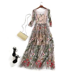 Embroidery Party Runway Floral Bohemian Flower Embroidered 2 Pieces Vintage Boho Mesh Dresses For Women Vestido D75905 Q190522