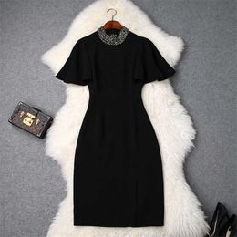 Elegant Autumn Women Brand Designer Luxury Diamonds Collar Cape Sleeves Solid Christmas Party Dress Red Black 210601