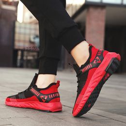 2021 New Stylish Running Shoes for Men Antiskid Damping Cool Outsole Walking Trekking Leisure Summer Running Zapatills Sneakers