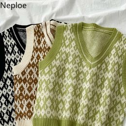 Neploe Fashion Plaid Knitted Sweater Vest Women V-neck Sleeveless Knitwear Pullovers Tops Fall Clothes Short Jumper Tank Coat 210422