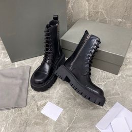 European and American style women's high top Martin boots leather material side zipper design large toe shoes size 35-40
