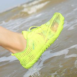 Colorful Lovers Aqua Shoes Five Finger Swimming Bicycle Mountaineer Quick-Drying Breathable Elastic Band Water Shoes Sneakers Y0714