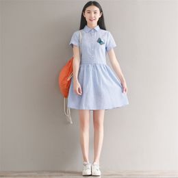 Mori Girl Preppy Style Summer Women Dress Turn-down Collar Striped Slim Elbise Butterfly Appliques Cotton Linen Blue 210520