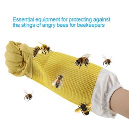 yellow disposable gloves Canada - Disposable Gloves Beekeeping Yellow Short Mesh Protective Sleeves Breathable White Leather And Cloth Anti Bee Apiculture