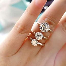 Luksusowe projektanci Moda Sześć-Claw Diamond 1 lub 2 Carats Platinum - Sterling Silver Women Wedding Lub Engagement Pierścionek